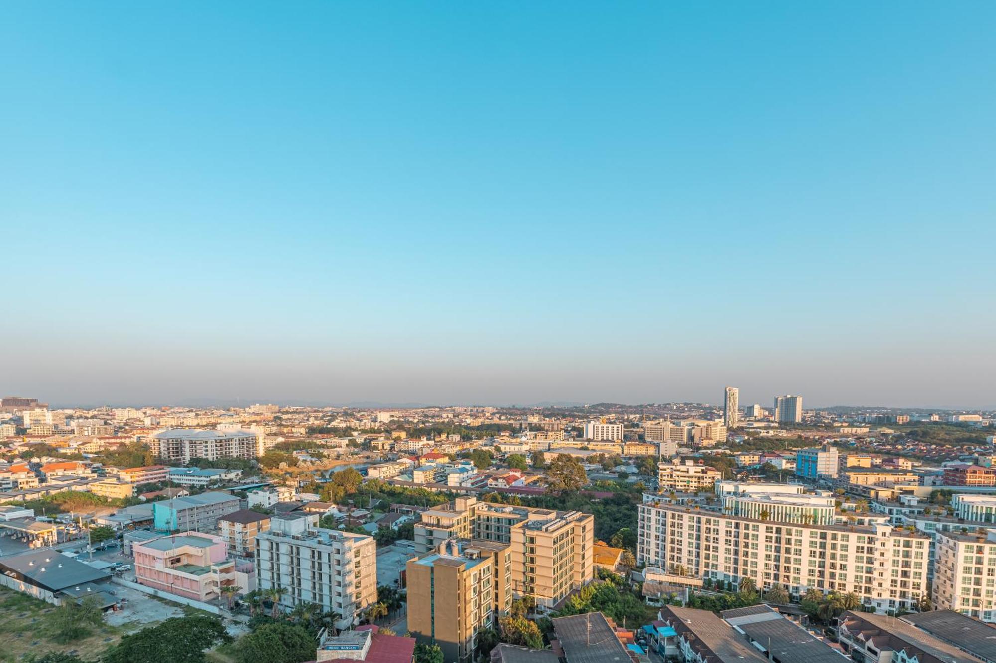 City Garden Tower By Pattaya Holiday Esterno foto